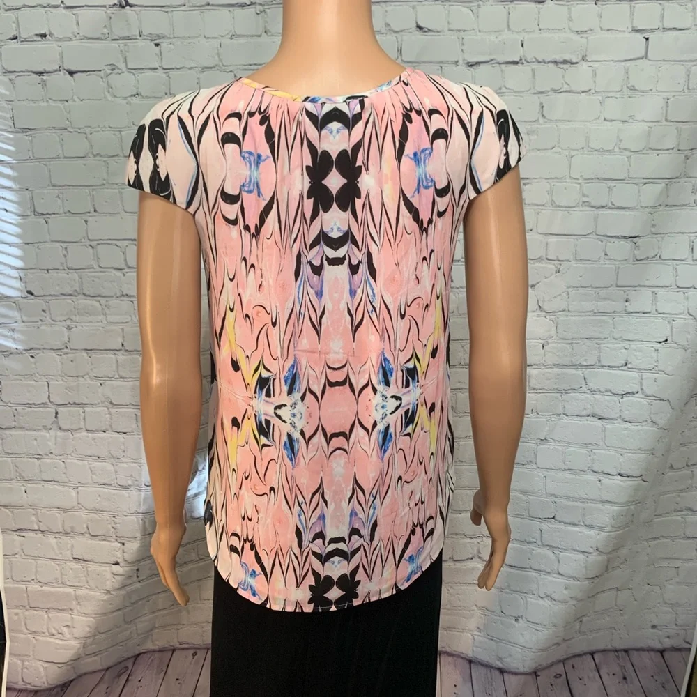J. Crew Pink design short sleeve business casual blouse top size 00 pink